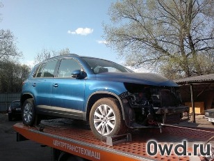 Битый автомобиль Volkswagen Tiguan