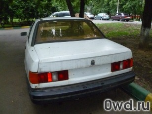 Битый автомобиль Ford Sierra