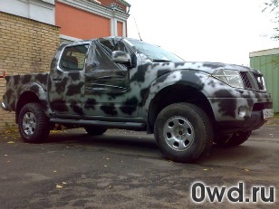 Битый автомобиль Nissan Navara