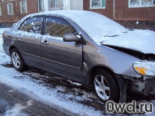 Битый автомобиль Toyota Corolla