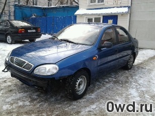 Битый автомобиль Chevrolet Lanos