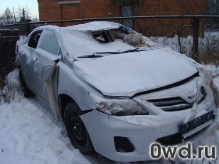 Битый автомобиль Toyota Corolla