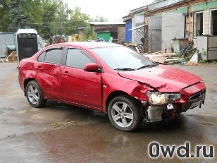 Битый автомобиль Mitsubishi Lancer