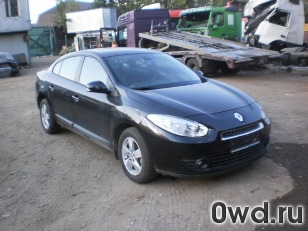 Битый автомобиль Renault Fluence