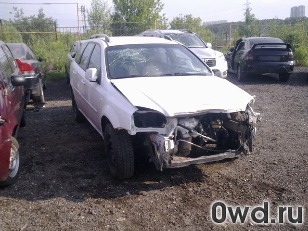 Битый автомобиль Chevrolet Lacetti