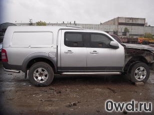 Битый автомобиль Ford Ranger