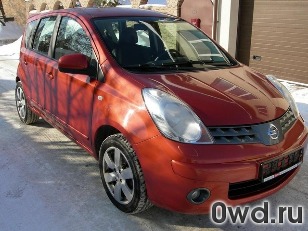 Битый автомобиль Nissan Note