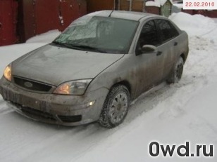 Битый автомобиль Ford Focus