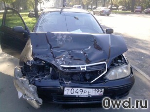 Битый автомобиль Honda Accord