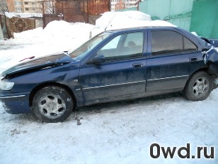 Битый автомобиль Peugeot 406