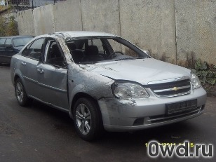 Битый автомобиль Chevrolet Lacetti