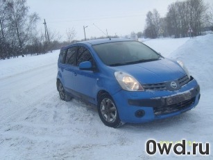 Битый автомобиль Nissan Note