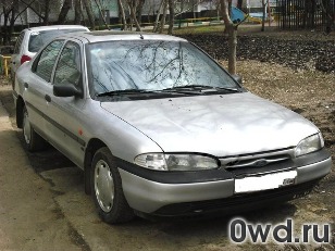 Битый автомобиль Ford Mondeo