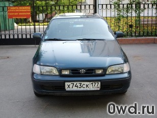 Битый автомобиль Toyota Carina E