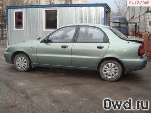 Битый автомобиль Chevrolet Lanos