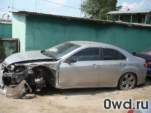 Битый автомобиль Toyota Camry