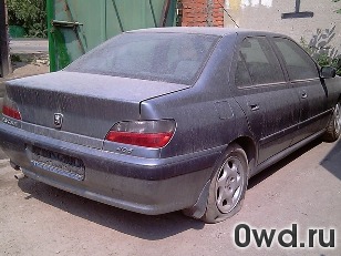 Битый автомобиль Peugeot 406