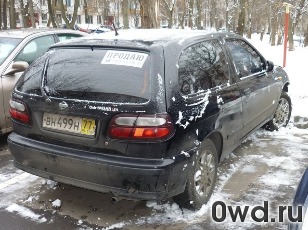 Битый автомобиль Nissan Almera