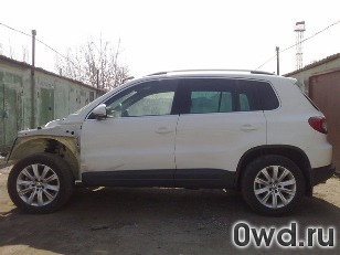 Битый автомобиль Volkswagen Tiguan