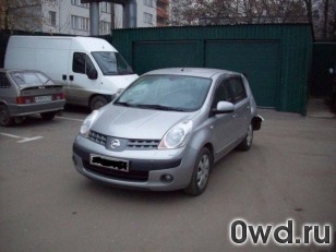 Битый автомобиль Nissan Note