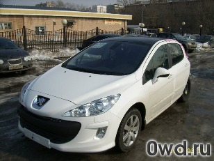 Битый автомобиль Peugeot 308