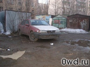 Битый автомобиль Nissan Almera