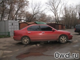 Битый автомобиль Nissan Primera