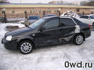 Битый автомобиль Chevrolet Lacetti