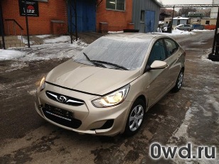 Битый автомобиль Hyundai Solaris