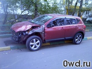 Битый автомобиль Nissan Qashqai