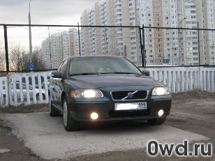 Битый автомобиль Volvo S60