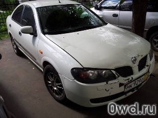 Битый автомобиль Nissan Almera