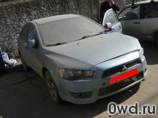 Битый автомобиль Mitsubishi Lancer