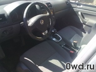 Битый автомобиль Volkswagen Jetta