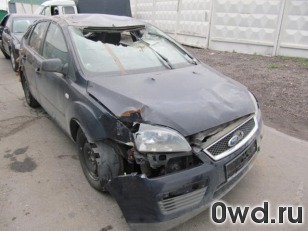 Битый автомобиль Ford Focus