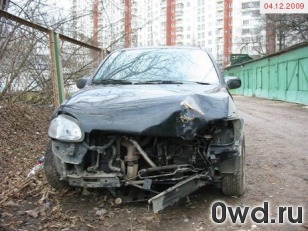 Битый автомобиль Opel Corsa