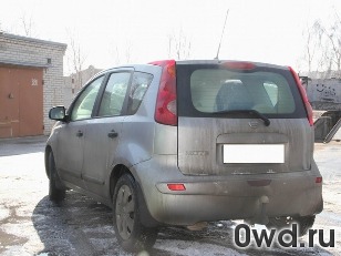 Битый автомобиль Nissan Note