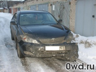 Битый автомобиль Toyota Camry