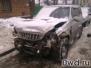 Битый автомобиль Hyundai Terracan