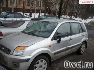 Битый автомобиль Ford Fusion