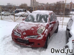 Битый автомобиль Nissan Micra