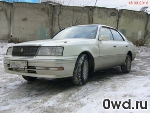 Битый автомобиль Toyota Crown