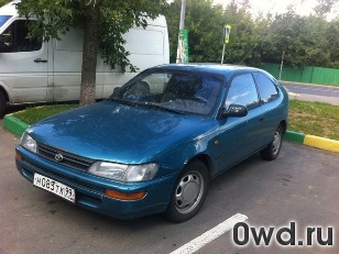 Битый автомобиль Toyota Corolla