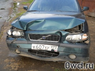 Битый автомобиль Volvo S60