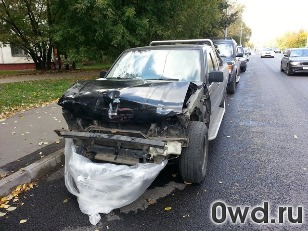 Битый автомобиль Nissan Frontier