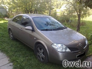 Битый автомобиль Nissan Primera