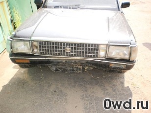 Битый автомобиль Toyota Crown