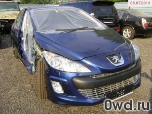 Битый автомобиль Peugeot 308