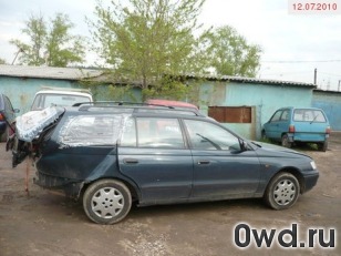 Битый автомобиль Toyota Carina E