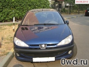 Битый автомобиль Peugeot 206